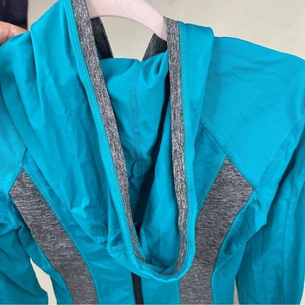 Lululemon Hoodie Pullover Run For Your Life Size 6